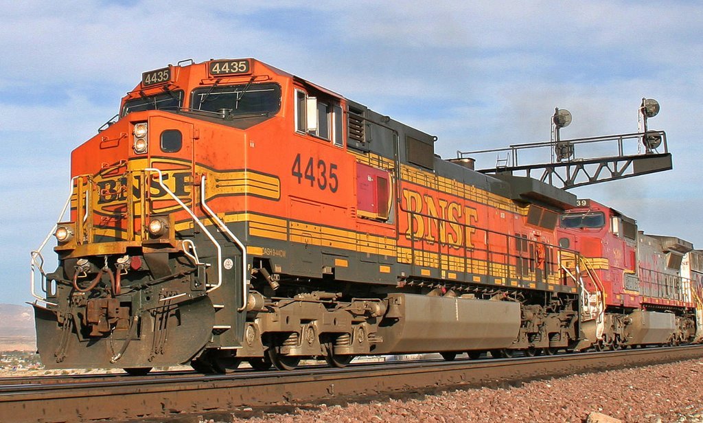 BNSF Railway Dash 9-44CW locomotive